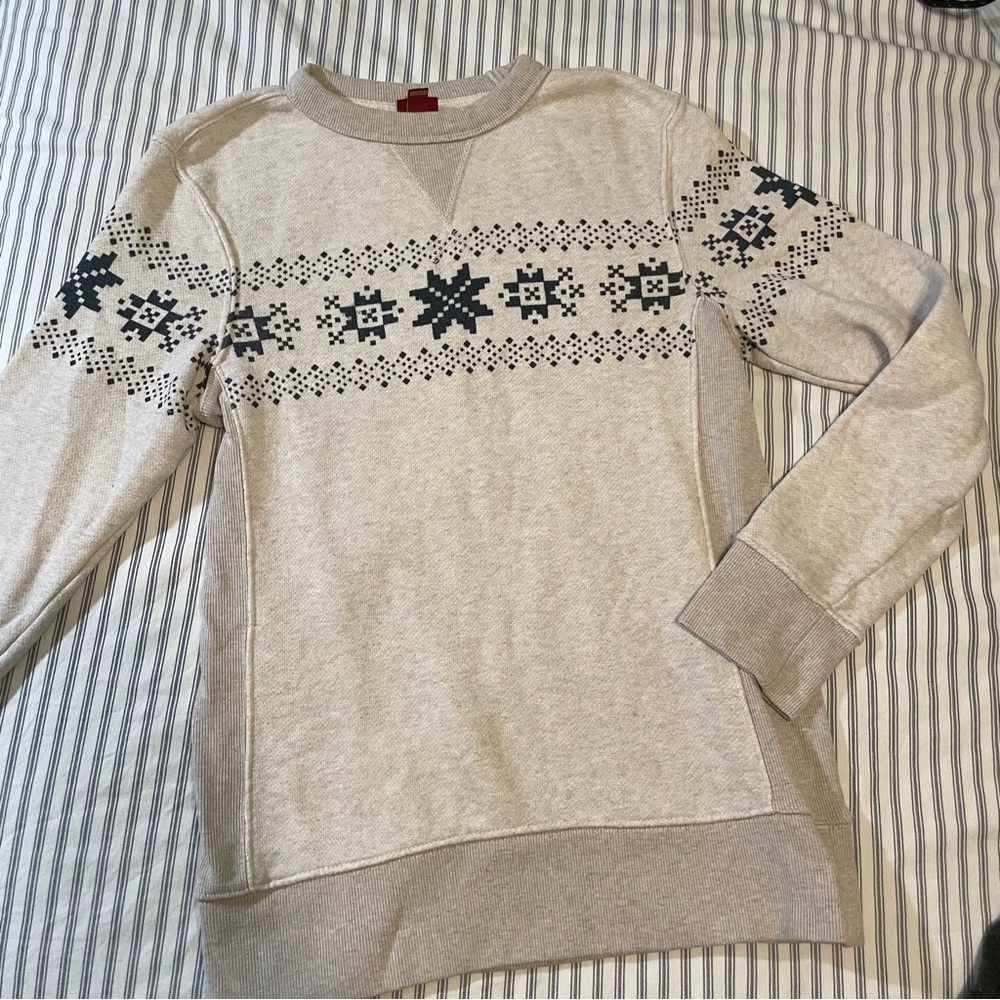 Men’s sweater